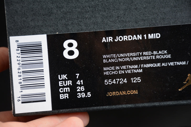 AJ1 Mid