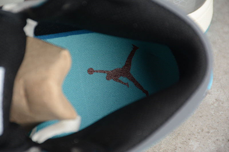 AJ1 Mid