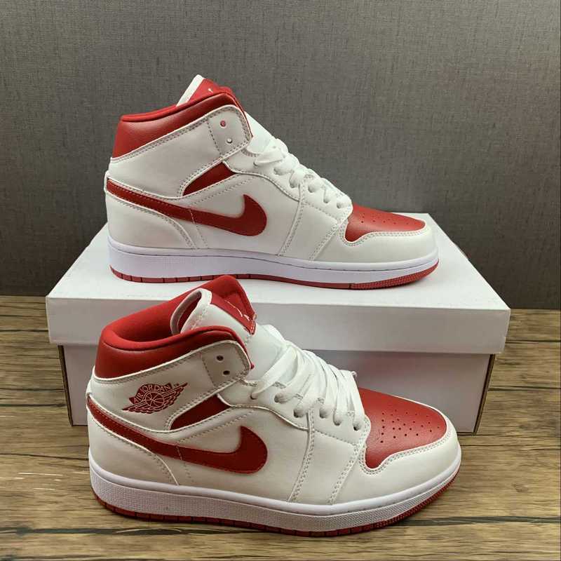 AJ1 Mid