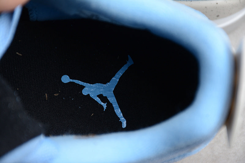 AJ4