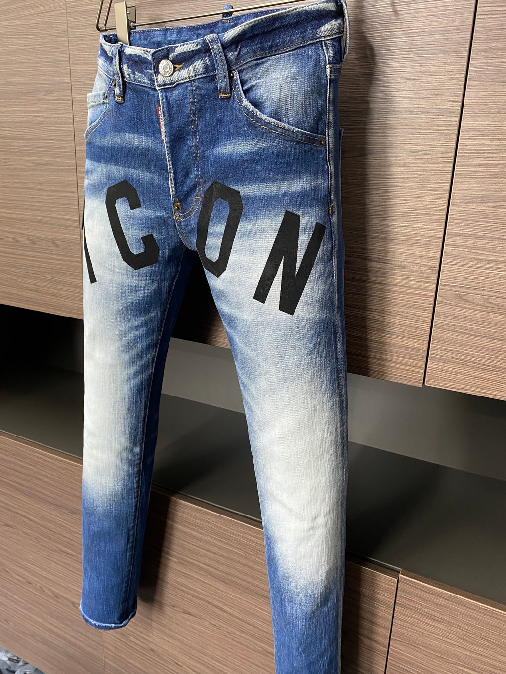 D2 Jeans