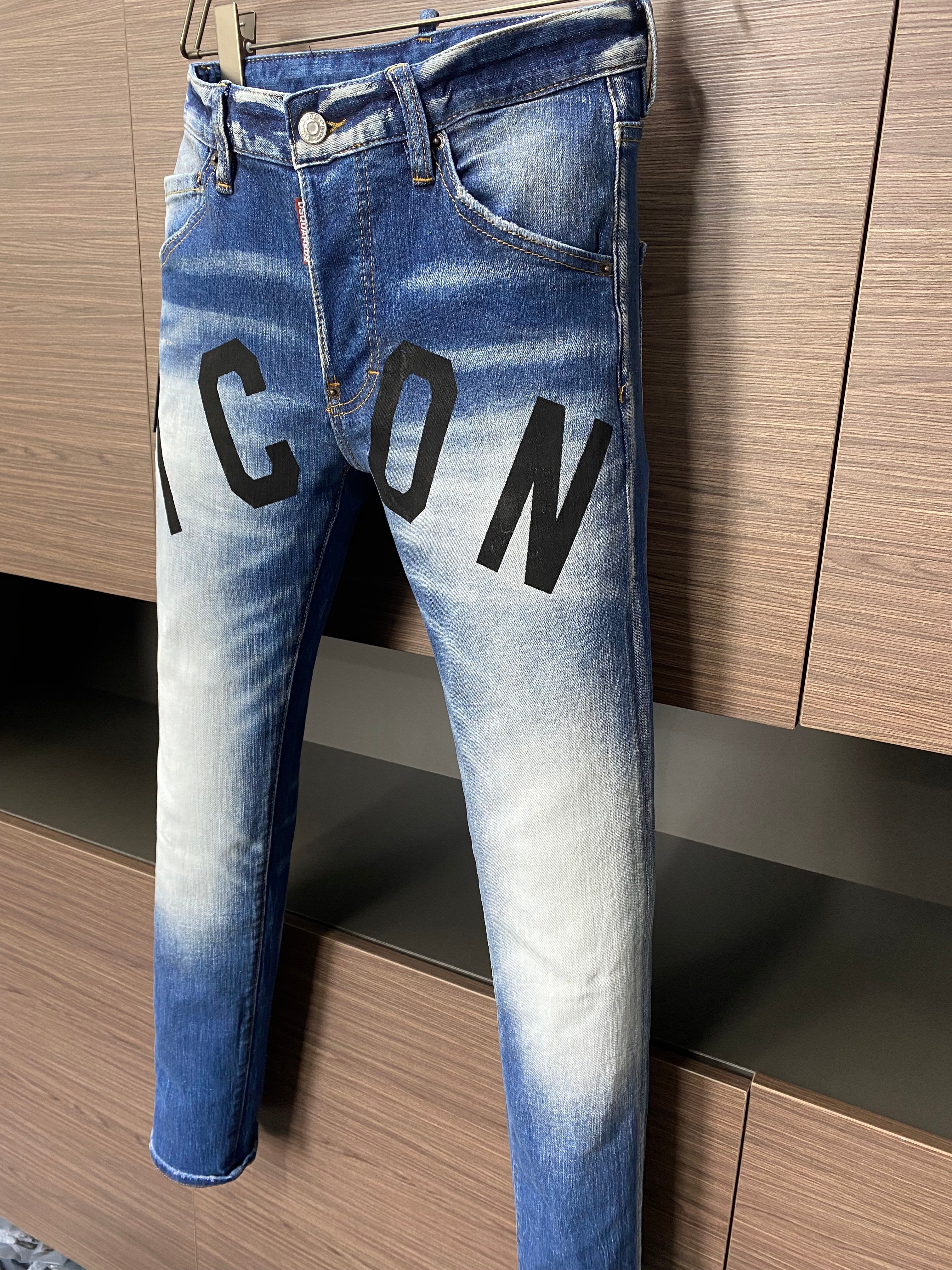 D2 Jeans