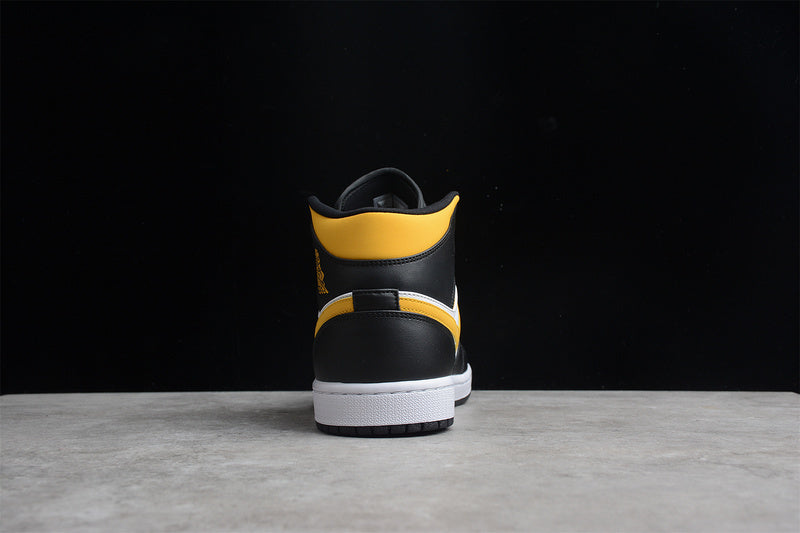 AJ1 Mid