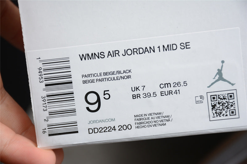 AJ1 Mid