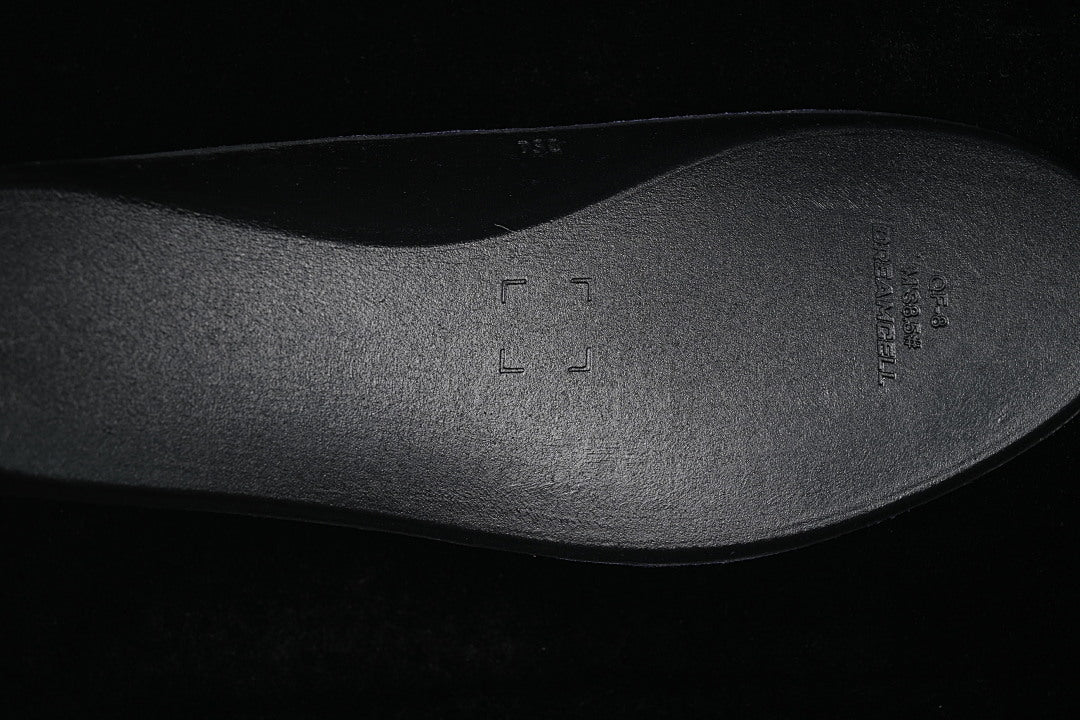 AJ4
