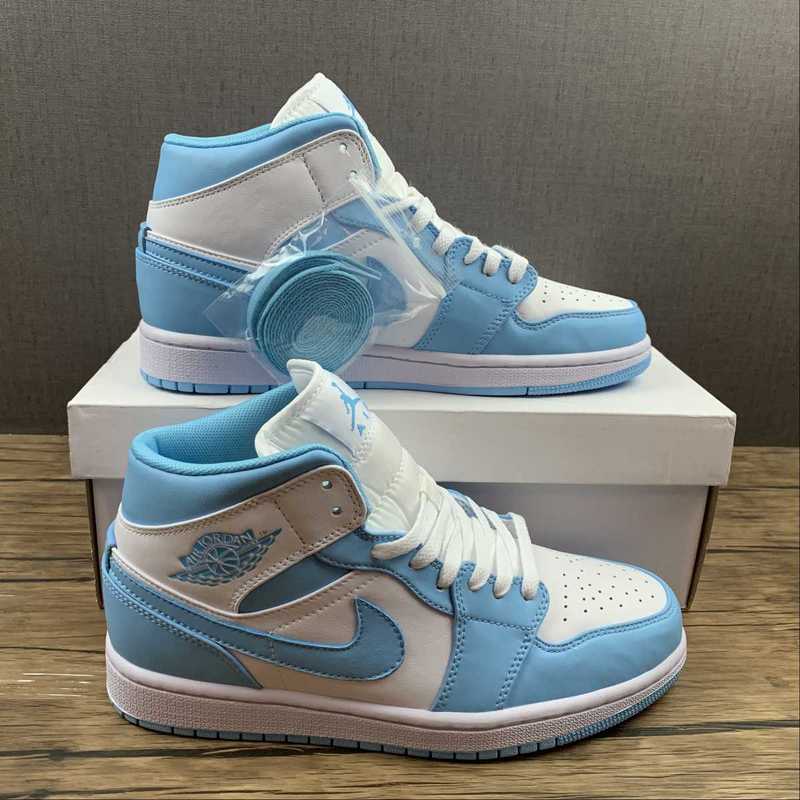 AJ1 Mid