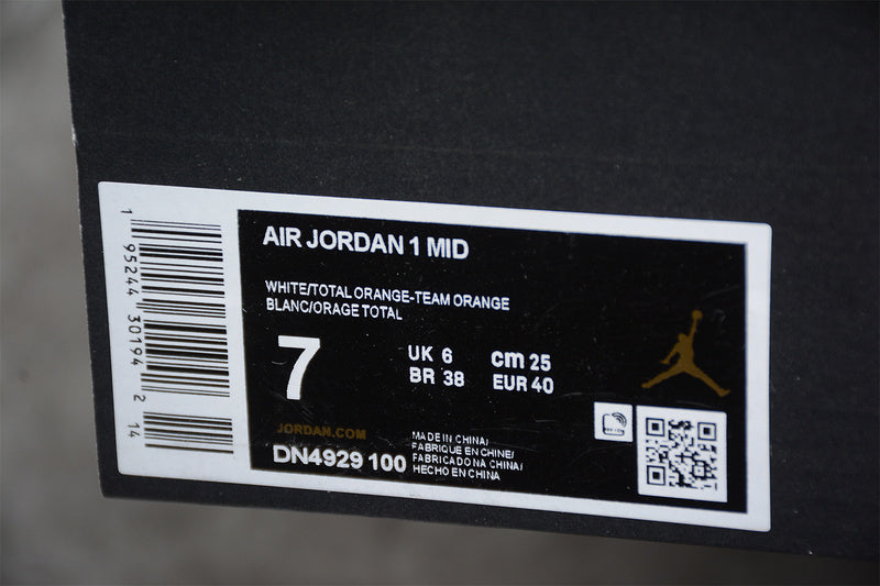 AJ1 Mid