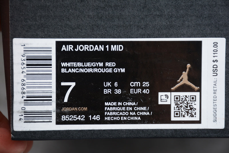 AJ1 Mid