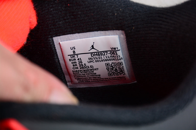 AJ4