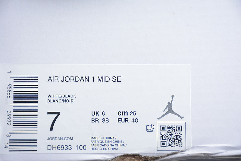 AJ1 Mid