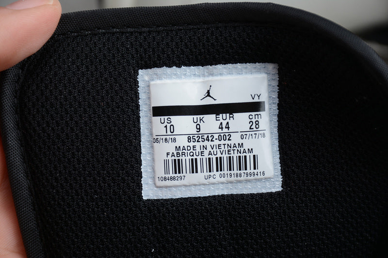 AJ1 Mid