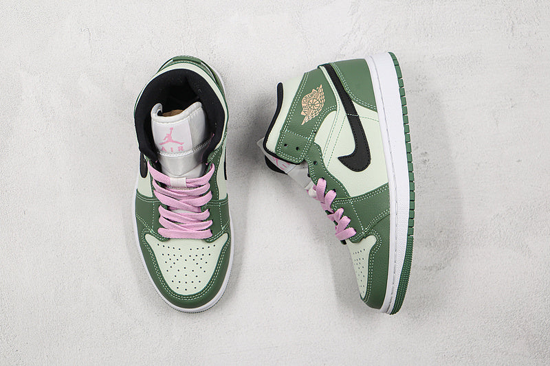 AJ1 Mid