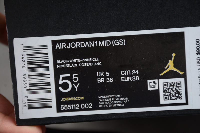 AJ1 Mid