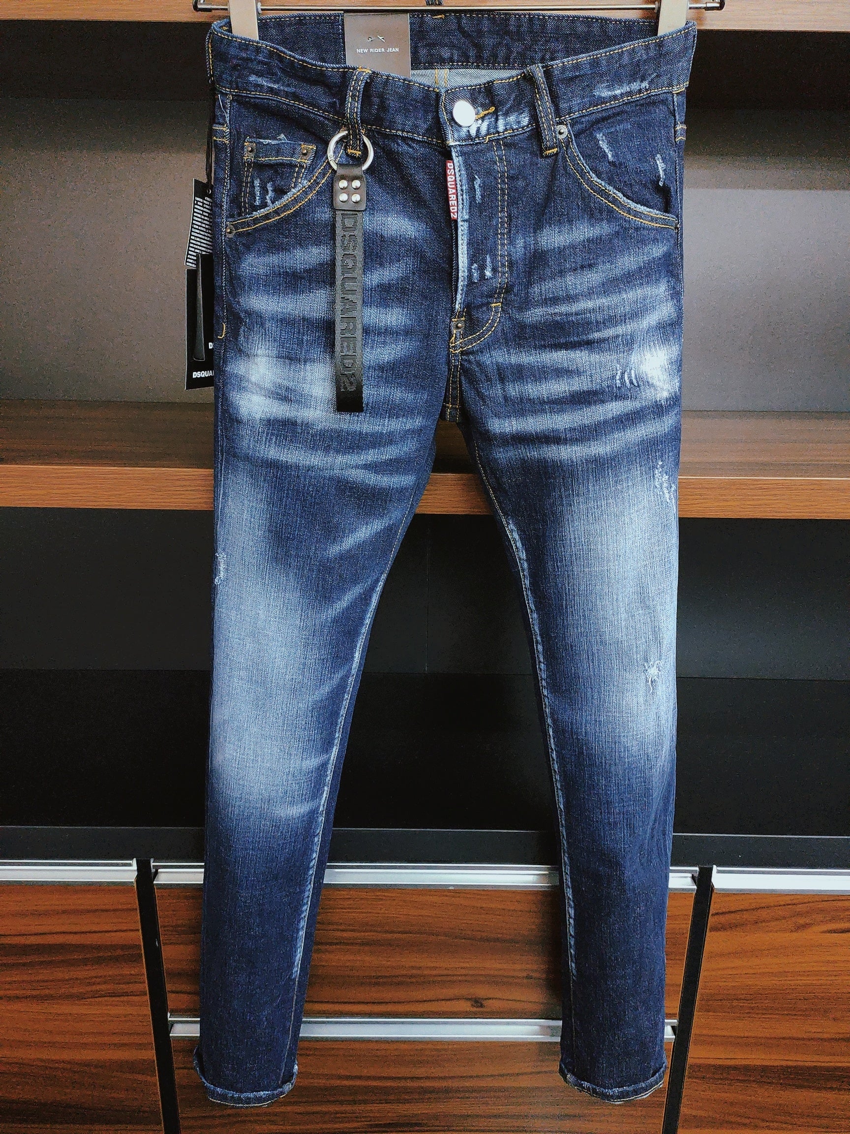 D2 Jeans