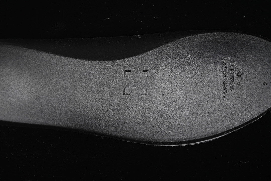AJ4