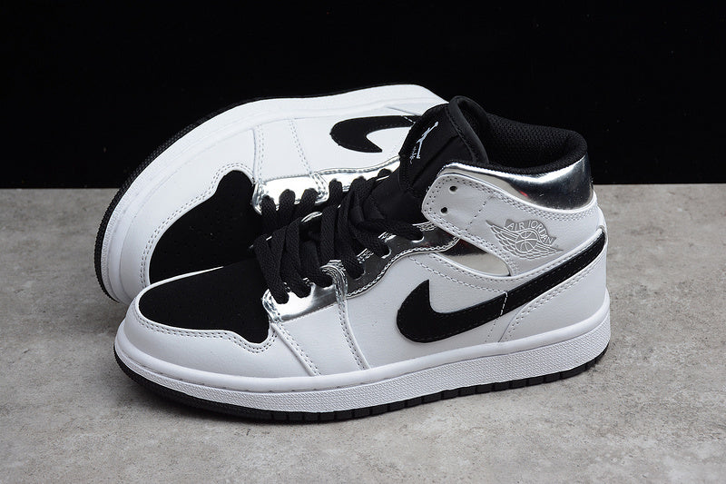 AJ1 Mid