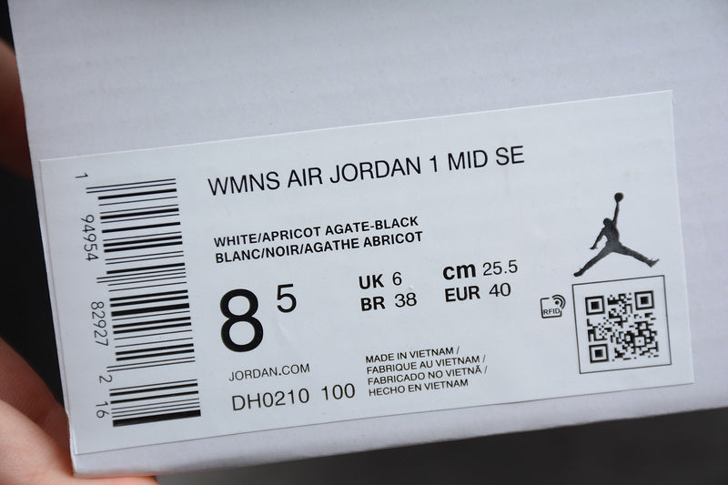 AJ1 Mid