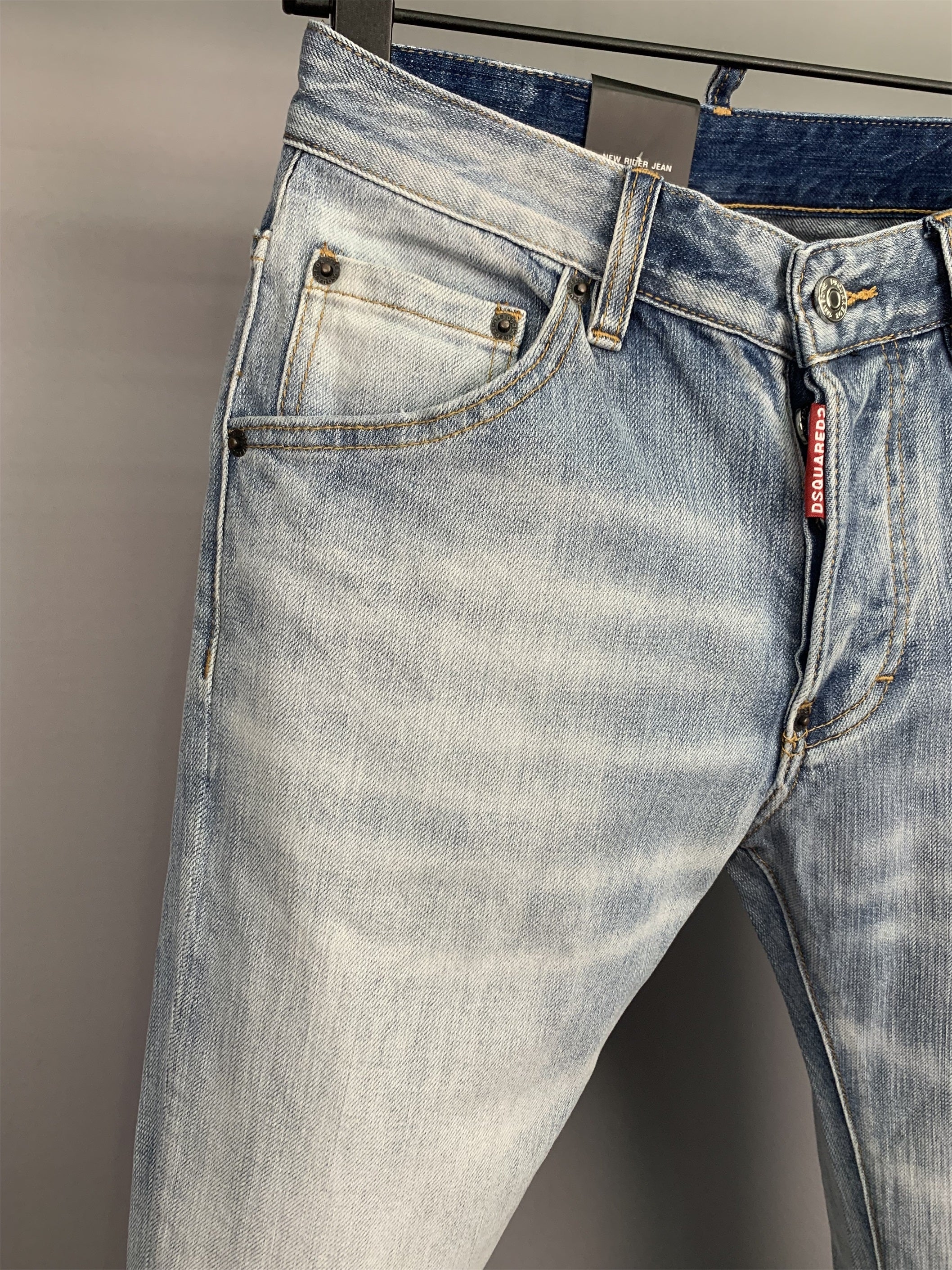 D2 Jeans