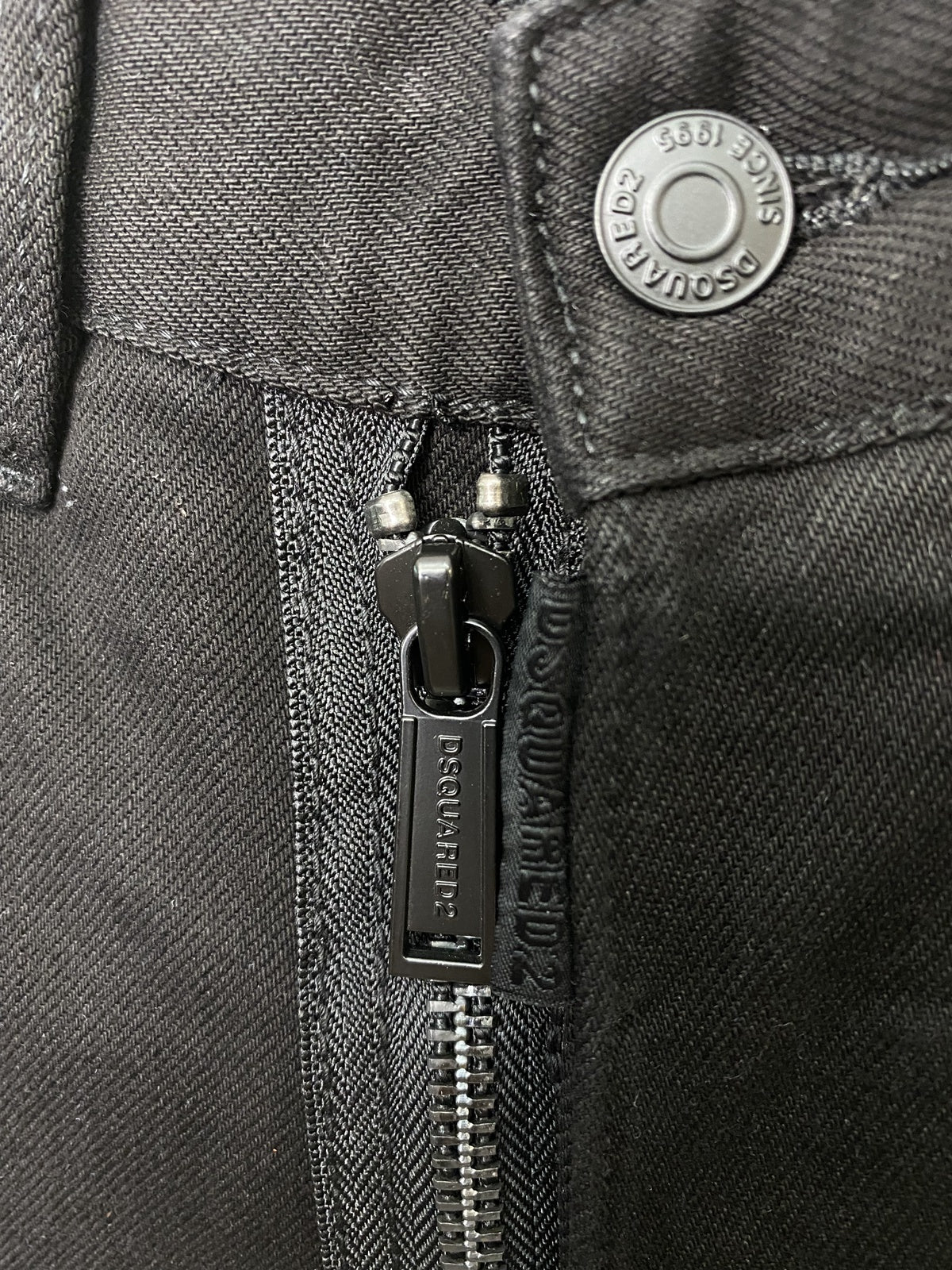 D2 Jeans