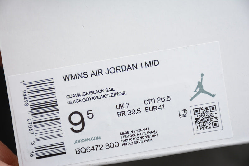 AJ1 Mid