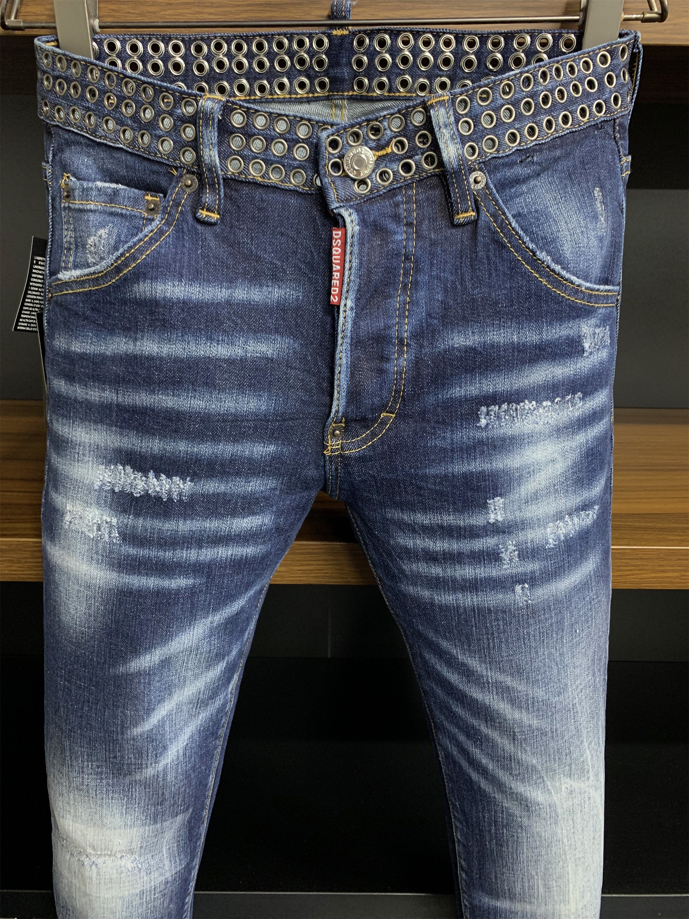 D2 Jeans