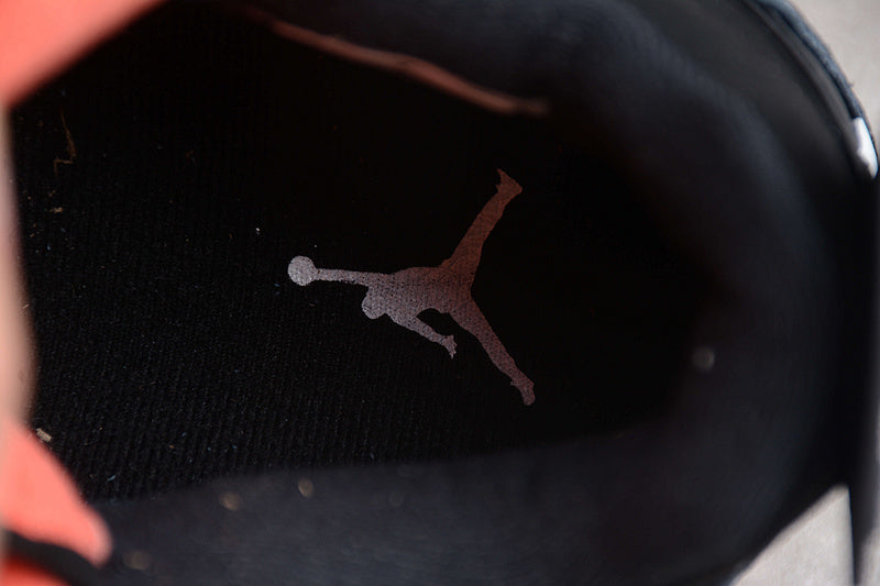 AJ4