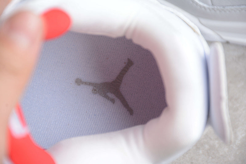 AJ4