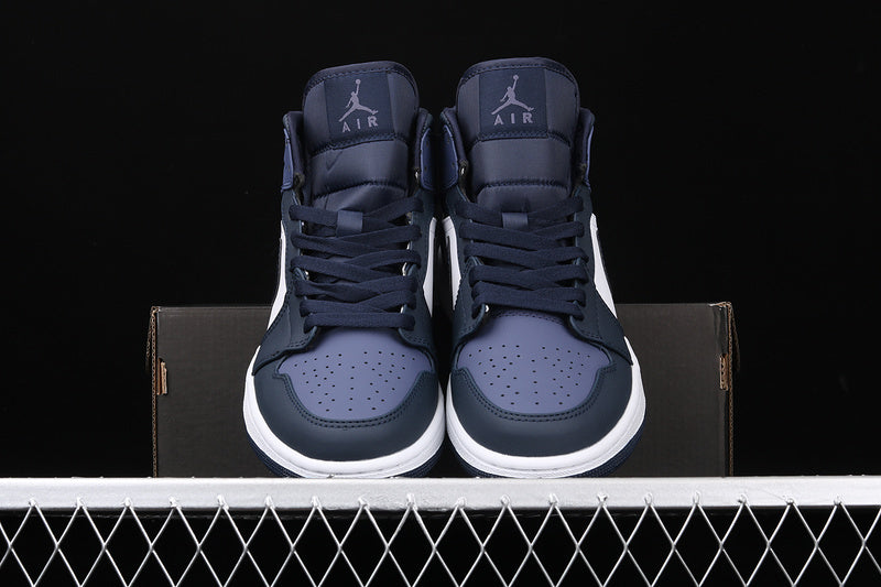 AJ1 Mid