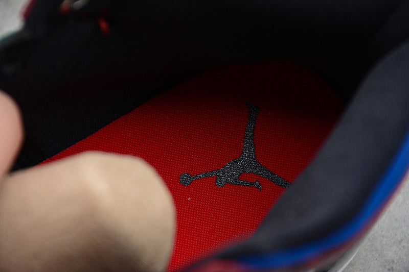 AJ1 Mid
