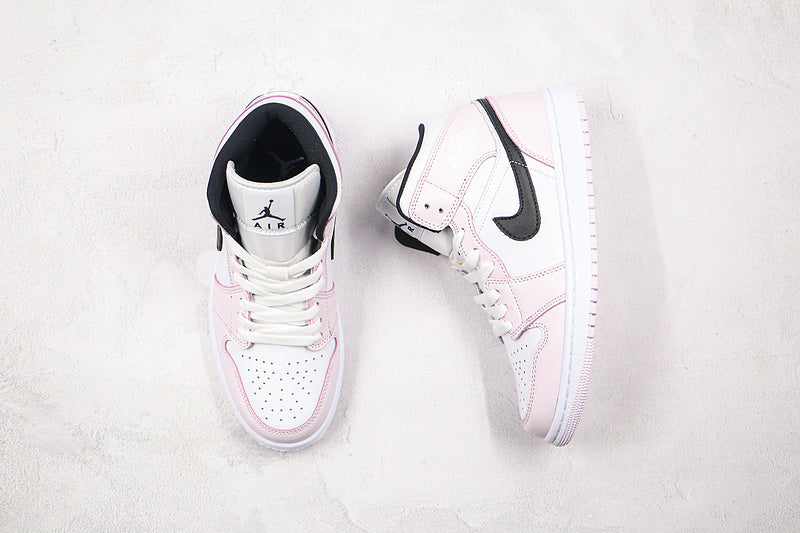 AJ1 Mid
