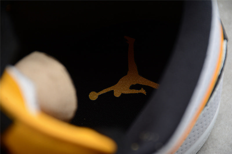 AJ1 Mid