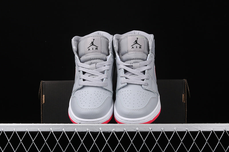 AJ1 Mid