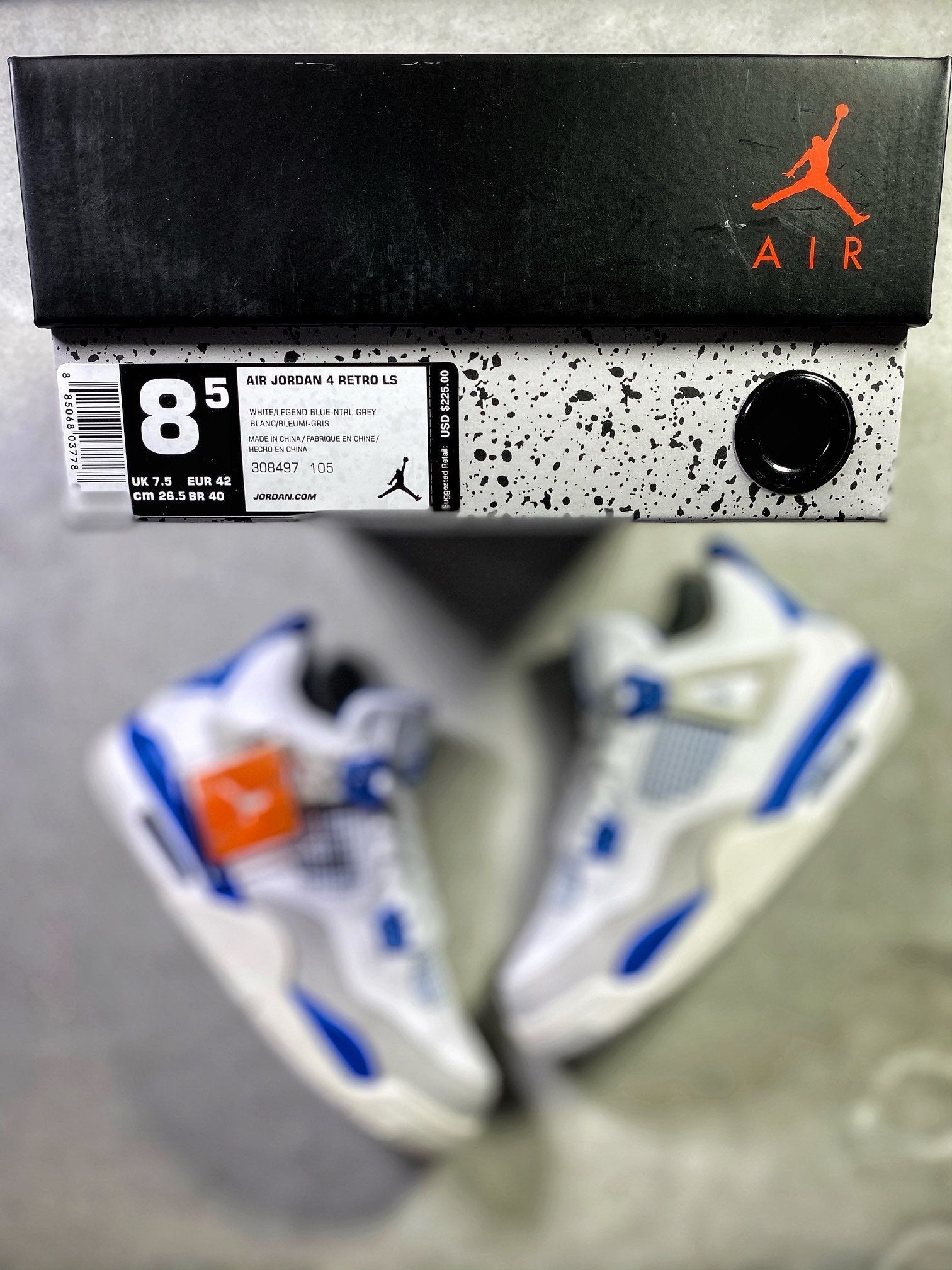 AJ4