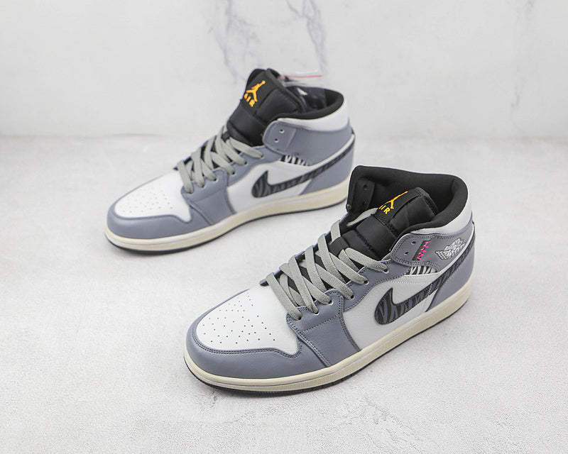 AJ1 Mid