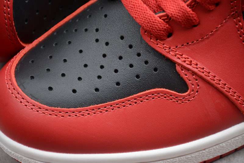 AJ1 High