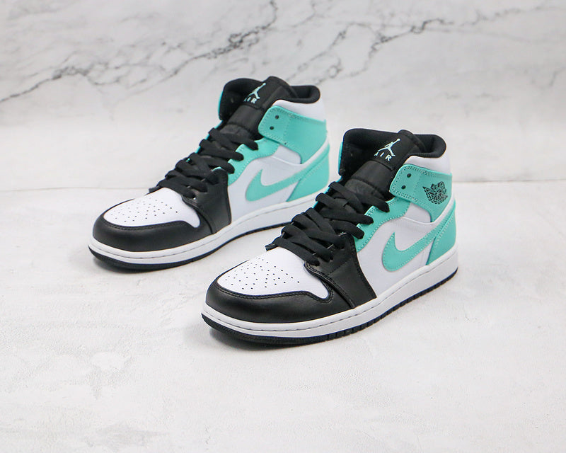 AJ1 Mid