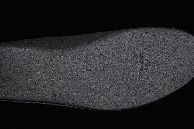 AJ4