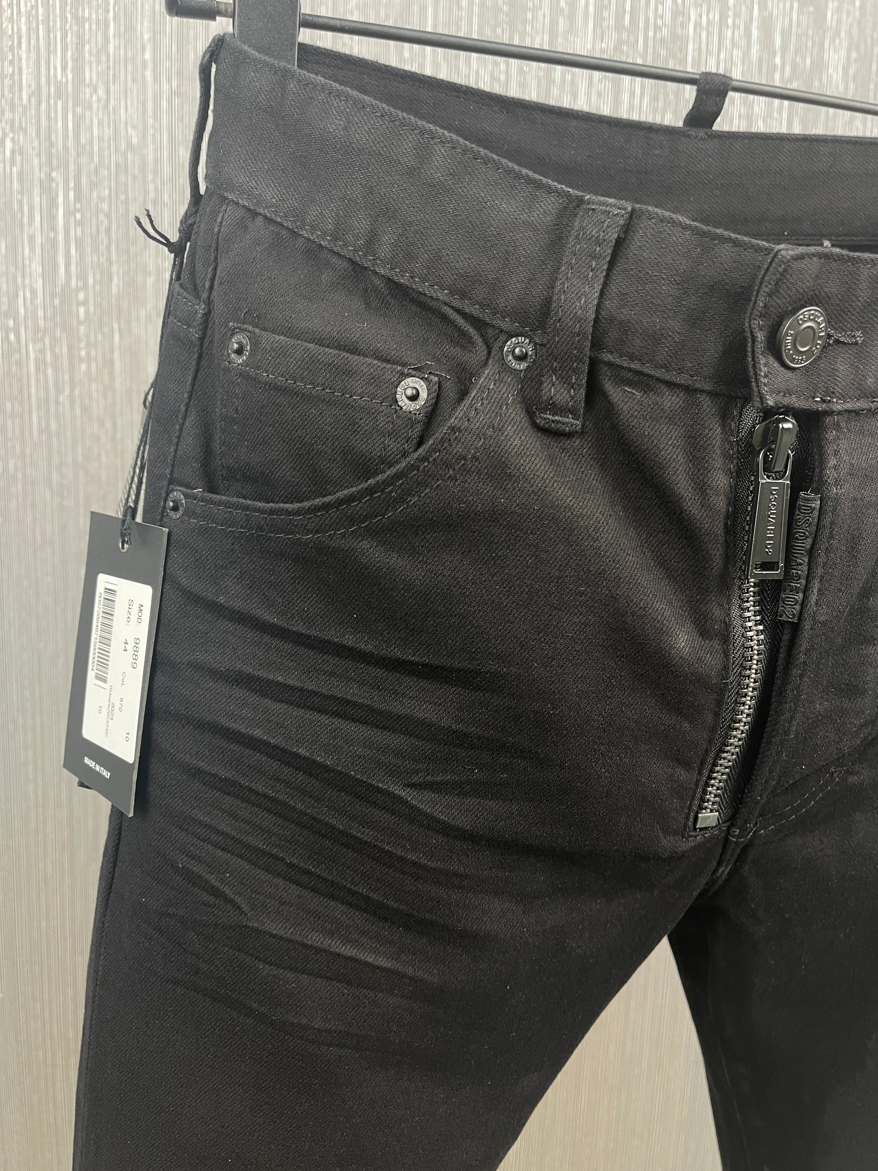 D2 Jeans