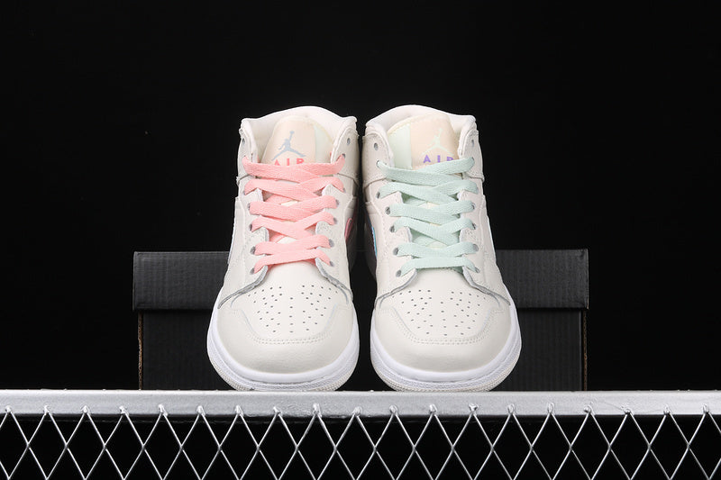 AJ1 Mid