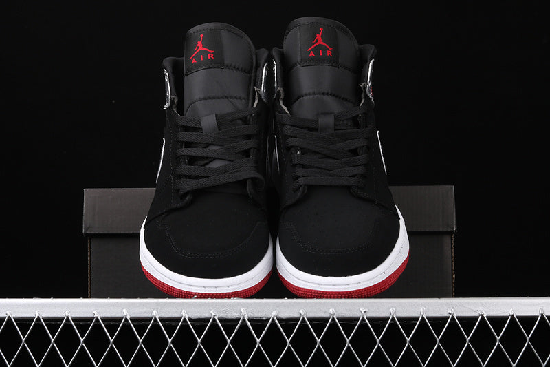 AJ1 Mid