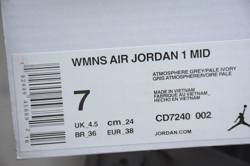 AJ1 Mid