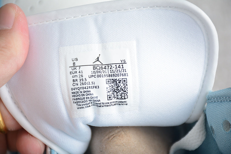 AJ1 Mid