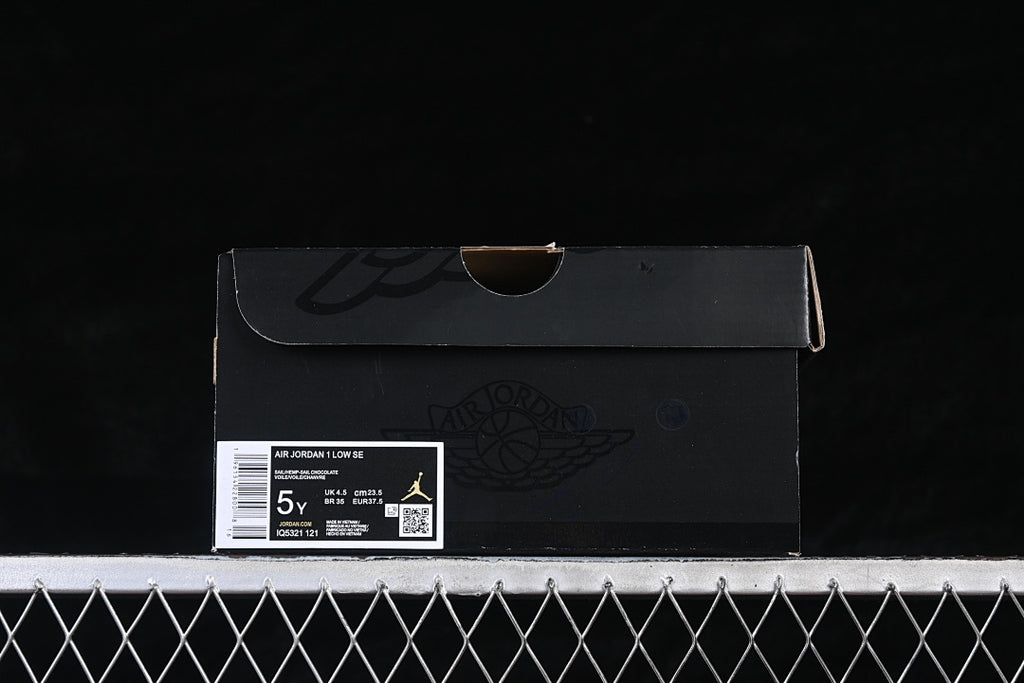 AJ1 Low