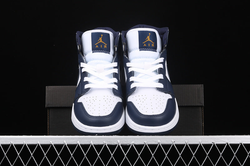 AJ1 Mid