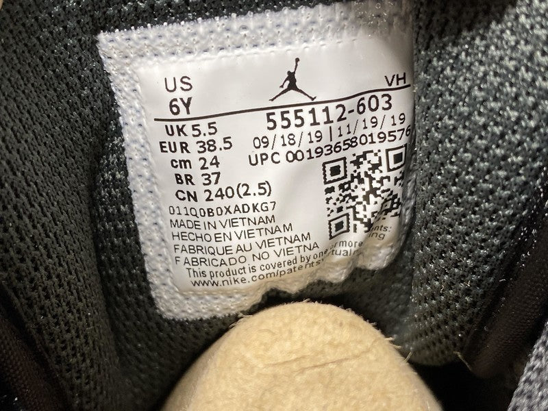 AJ1 Mid