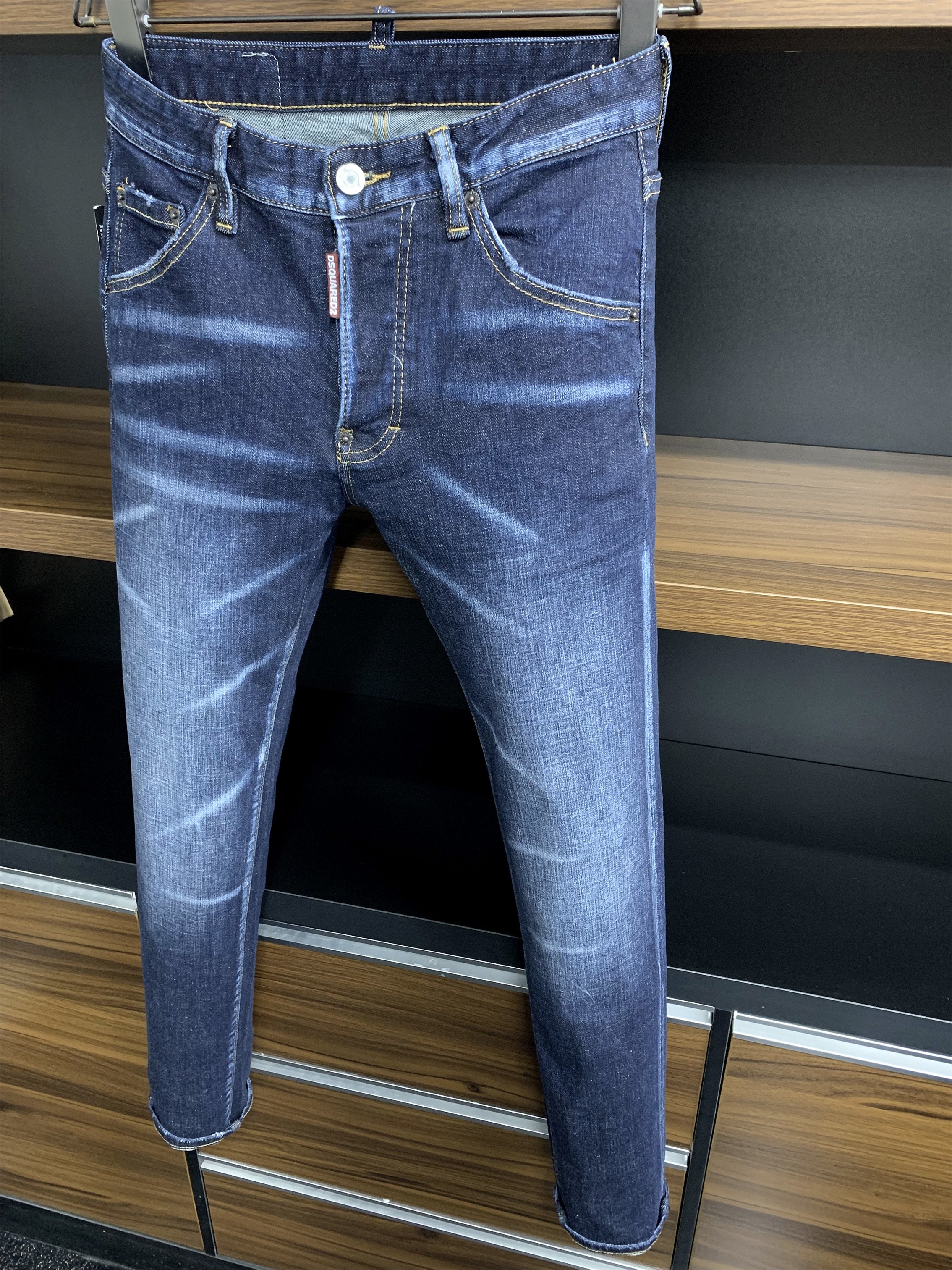 D2 Jeans