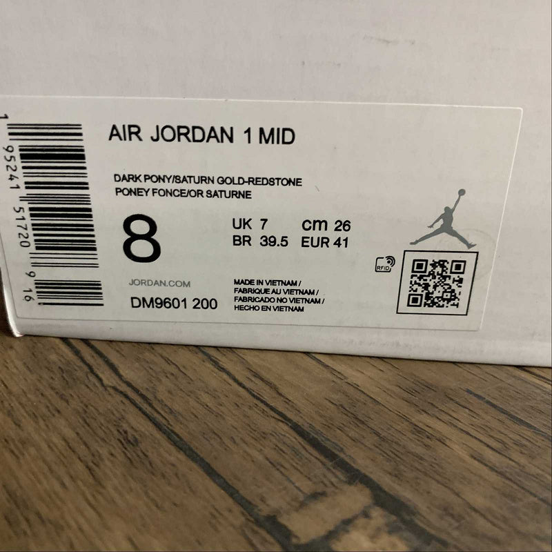 AJ1 Mid