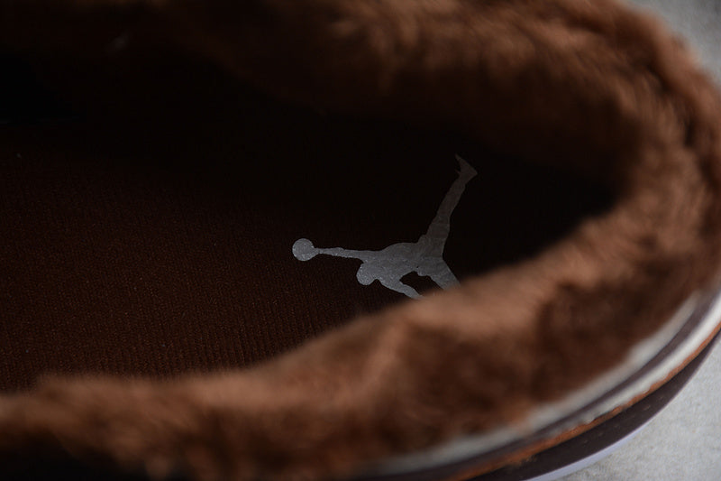 AJ1 Mid