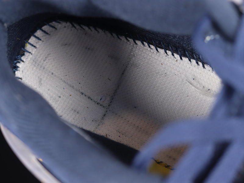 AJ4