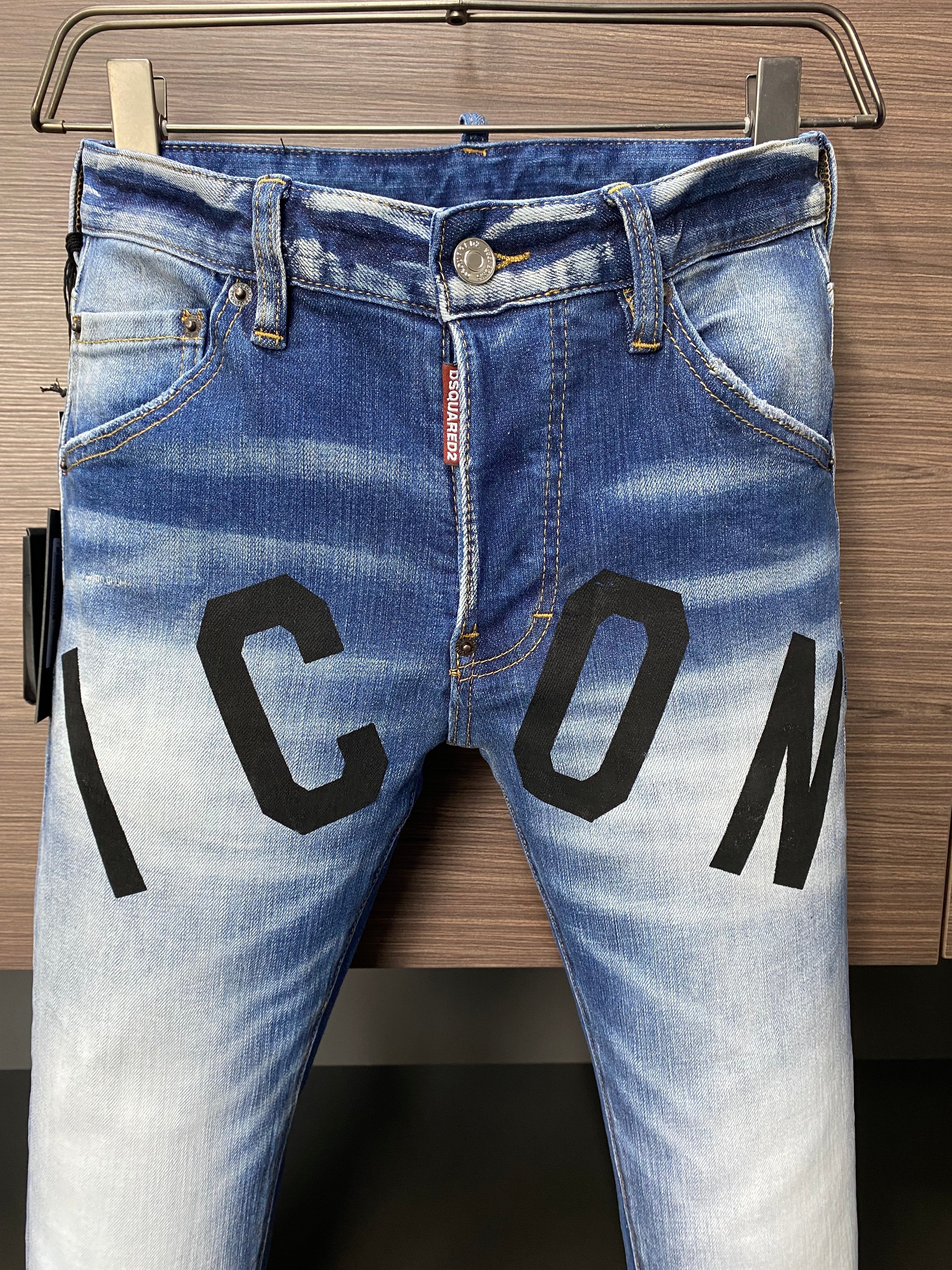 D2 Jeans